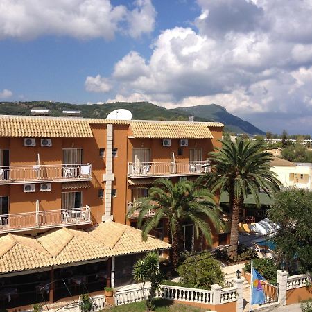 Pantheon Hall Hotel Mesongi Exterior photo