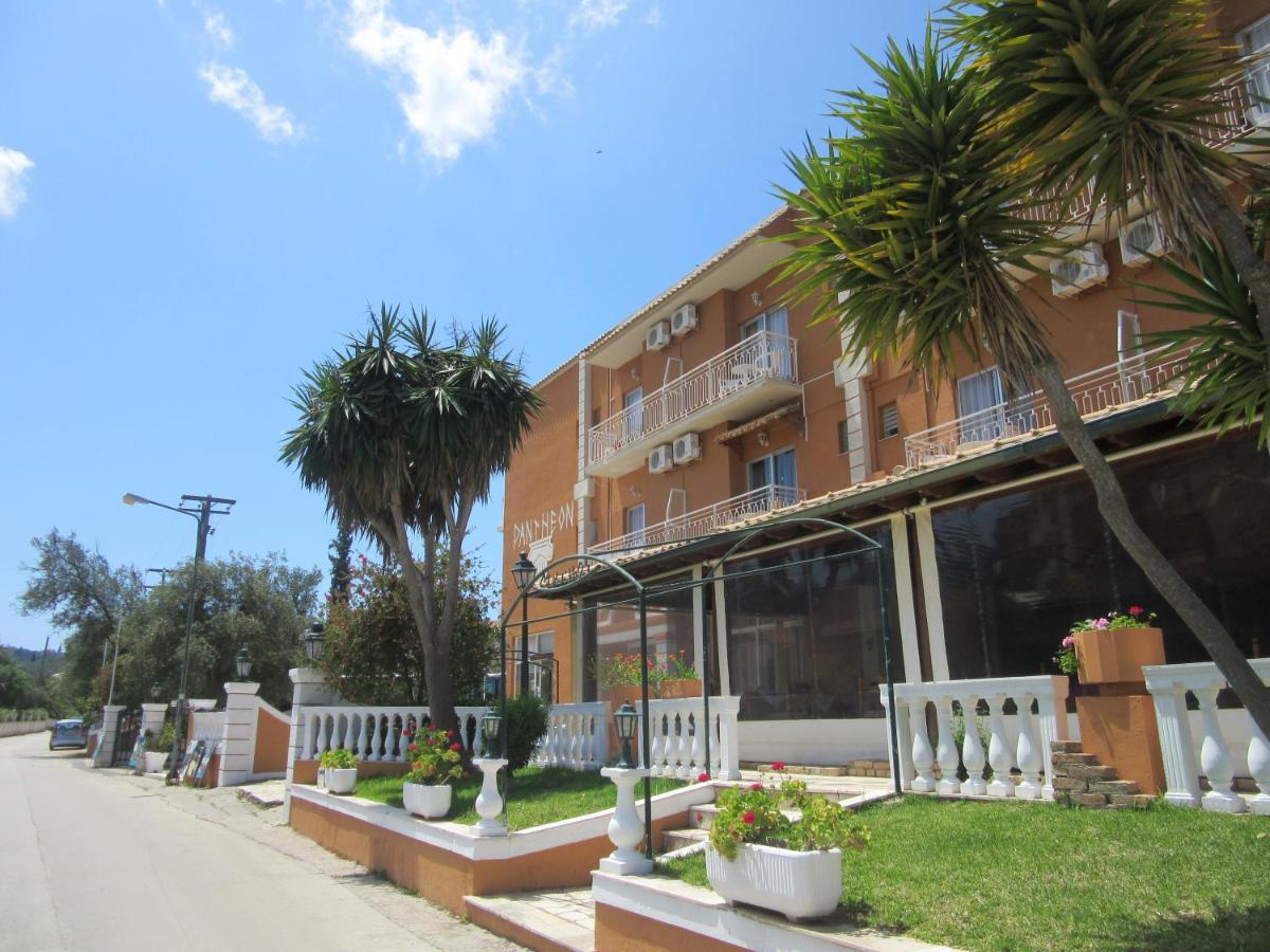 Pantheon Hall Hotel Mesongi Exterior photo