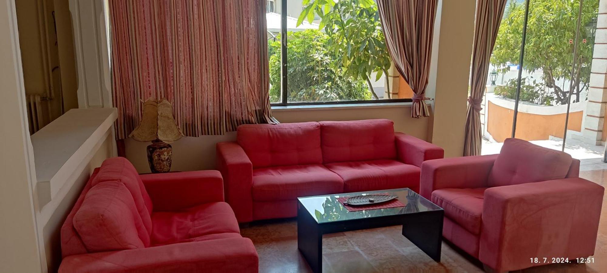 Pantheon Hall Hotel Mesongi Exterior photo
