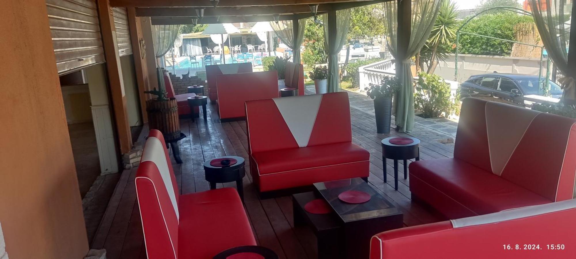 Pantheon Hall Hotel Mesongi Exterior photo
